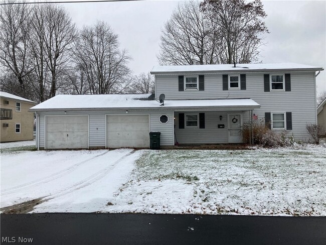 Building Photo - 515 Leonard Ave SW