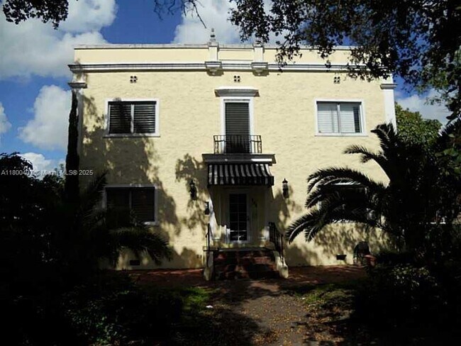 Photo - 223 Calabria Ave Unidad 10 Rental