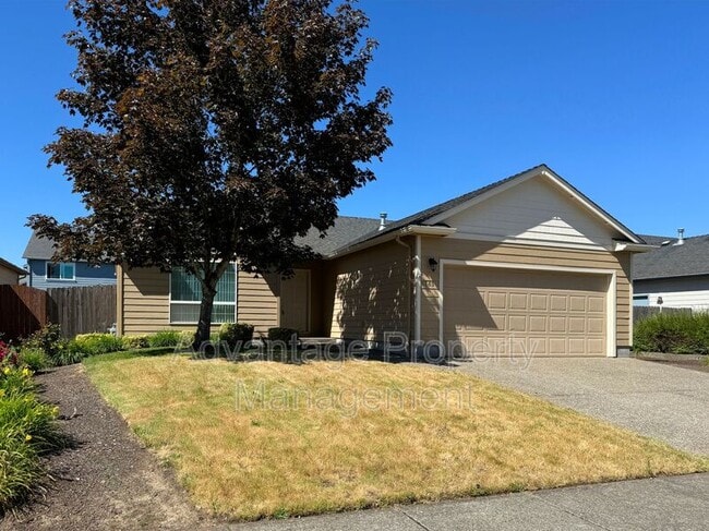 Photo - 1785 Cougar Ave SW House