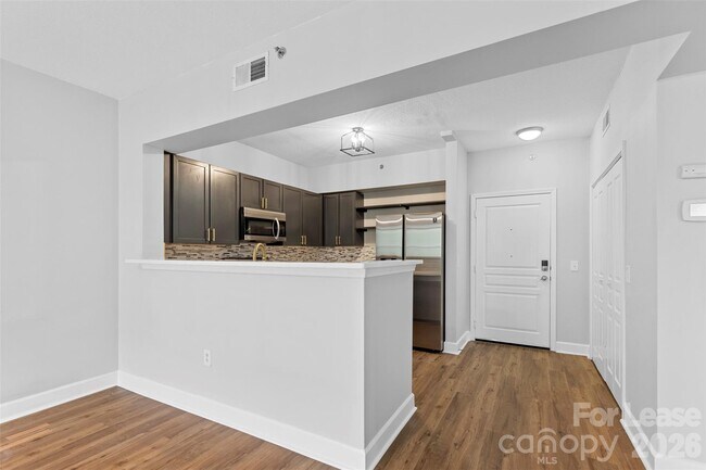 1315 East Blvd Unit 322