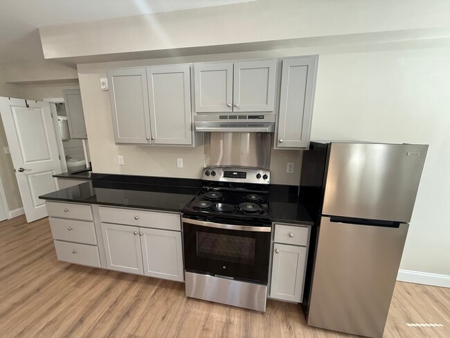 Photo - 1050 Hancock St Unidad 11