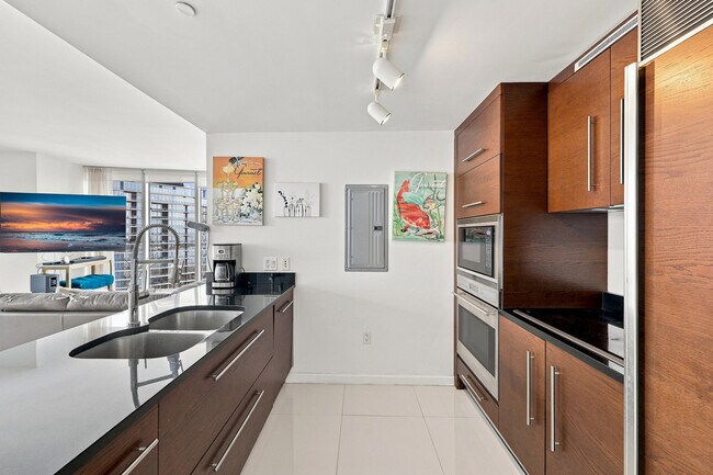 Photo - 465 Brickell Ave Unit 5102