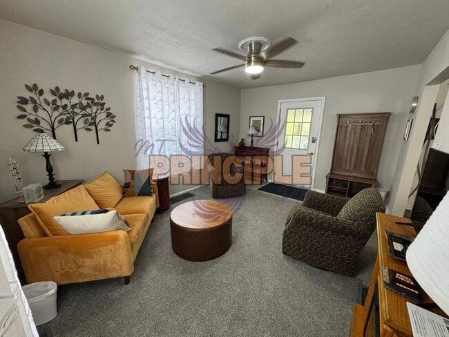 Photo - Historical furnished house in uptown Butte