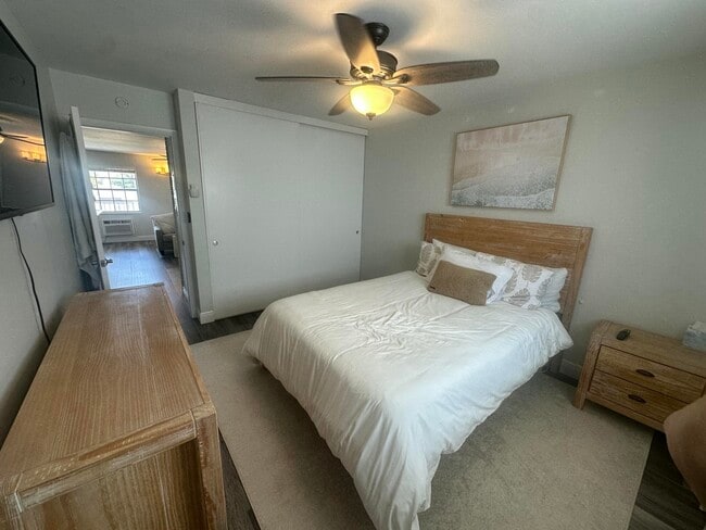 Photo - 143 Yacht Club Dr Unit 7