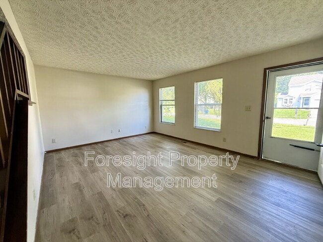 7163 Tomahawk Trail