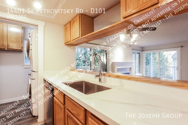 Photo - 14401 SE Petrovitsky Rd Unidad D101