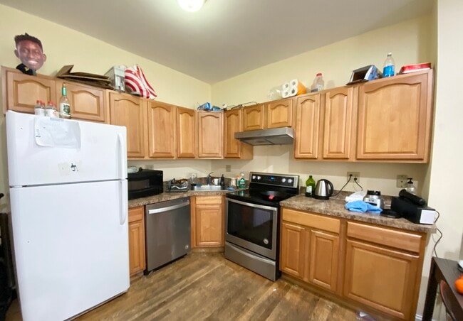 Photo - 407 Newbury St Unidad 1B