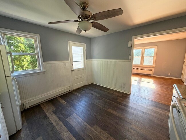 Photo - 104 Washington Ave N
