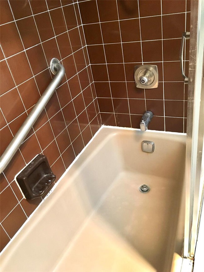 Photo - 3510 Oaks Way Unidad 207