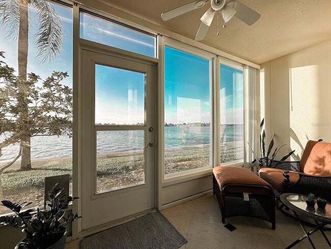 Photo - 7920 Sun Island Dr S Unidad 102