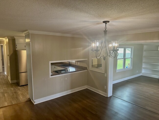 Photo - 18516 Elles Dr