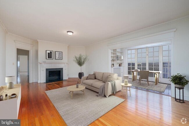 Building Photo - 100 W University Pkwy Unit 2B Rental