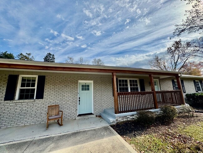 Photo - 824 Noragate Rd