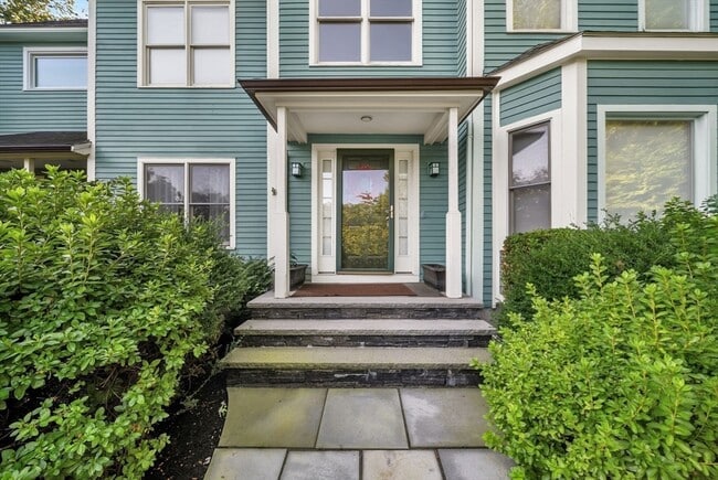 Photo - 48 Homsy Ln