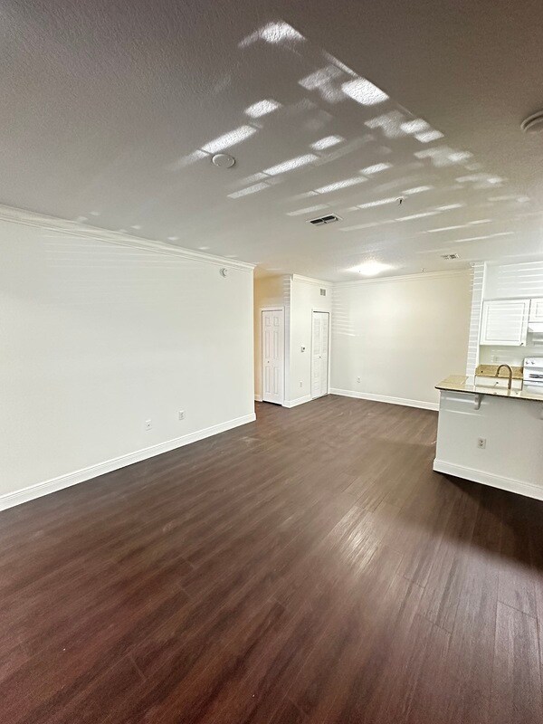 Photo - 142 Southern Pecan Cir Unit 103