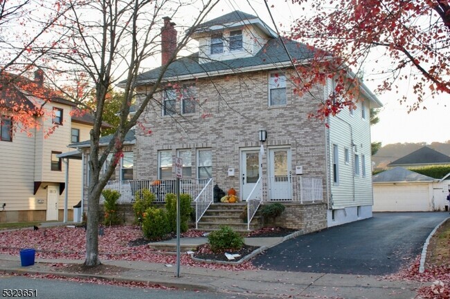 Building Photo - 424 Lafayette Ave Rental