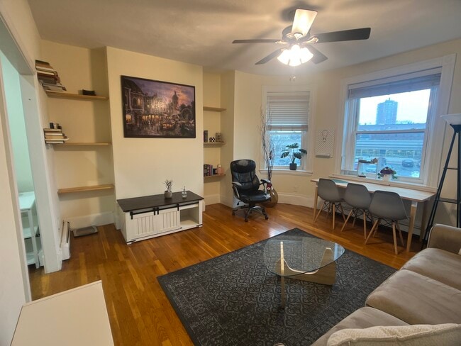 Photo - 122 Day St Unit 3