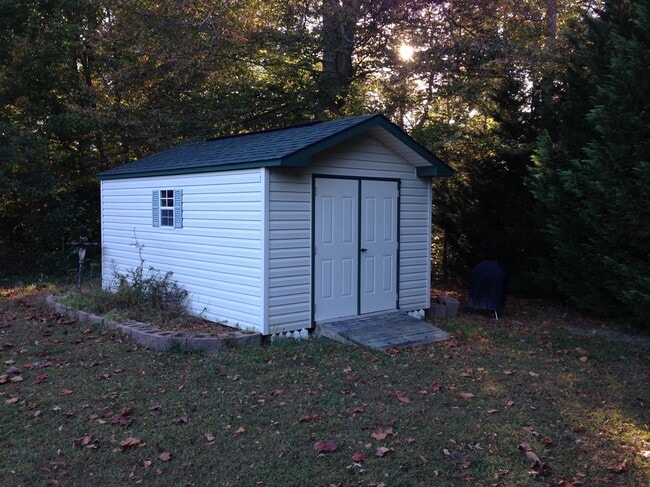 Storage building - 9958 Francis Folsom Dr Casa