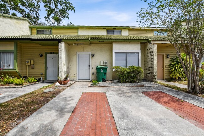 Photo - 423 Sand Lime Rd House