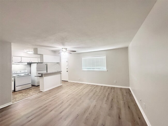 Photo - 201 S Kaysie St Unidad 3