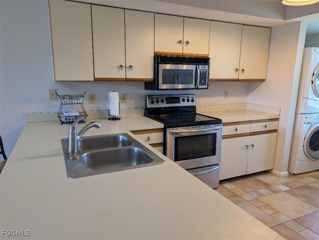 Photo - 1936 Beach Pkwy Unidad 210