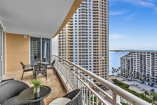 Building Photo - 848 Brickell Key Dr Unit 1805 Rental