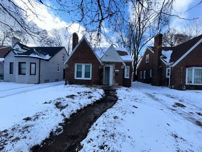 Building Photo - Cute 3 Bedroom Bungalow