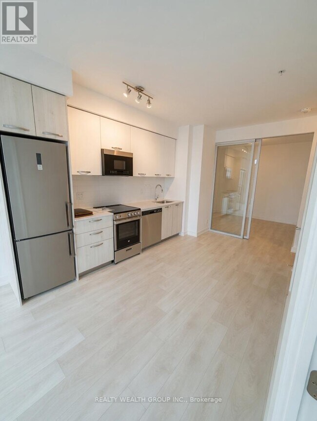 Photo - 75 James St S Unit 1609