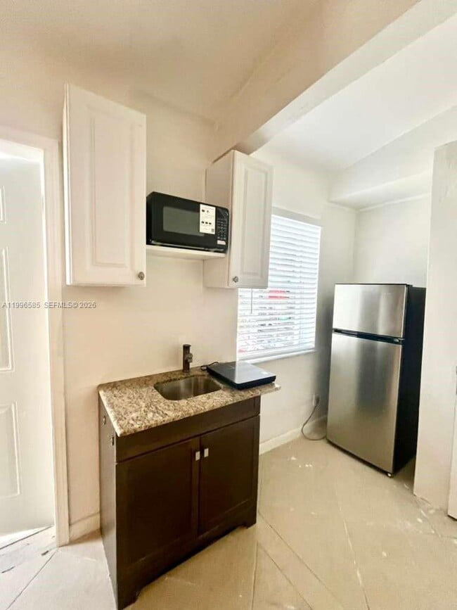 Photo - 1815 NE 174th St Unidad 0