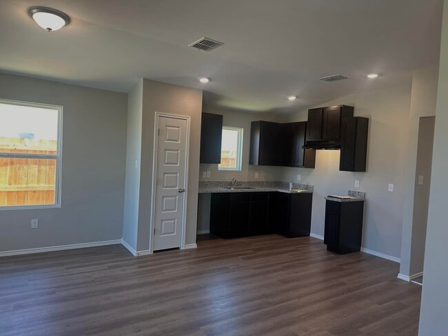 Photo - 5737 St Dominic Dr