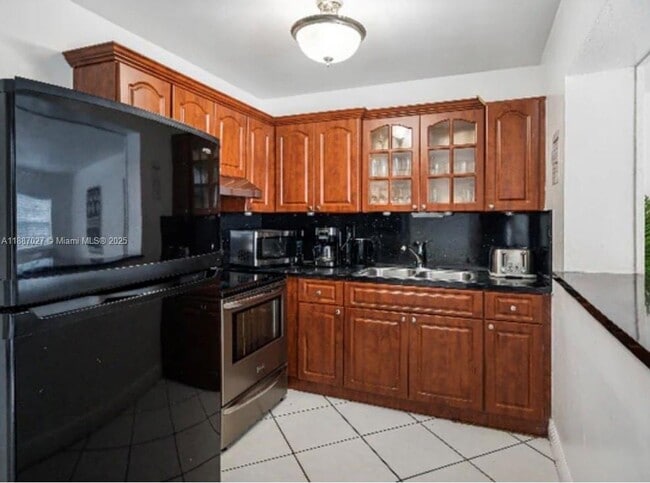 Photo - 330 N 68th Ave