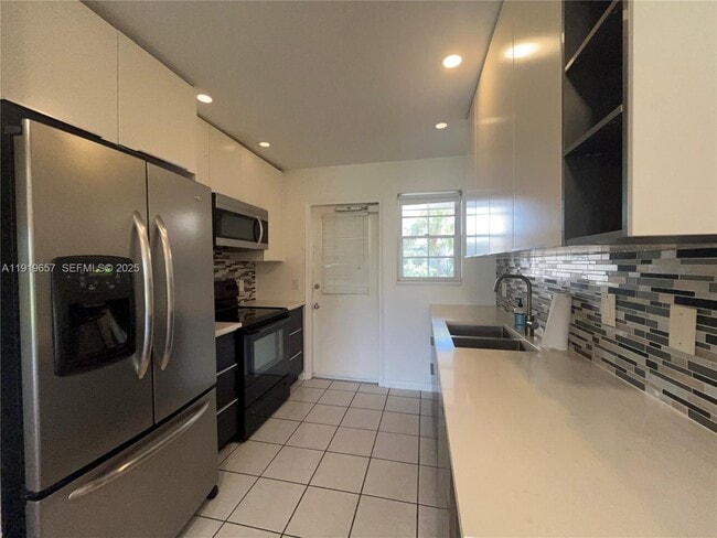 Photo - 2471 SW 82nd Ave Unit 209