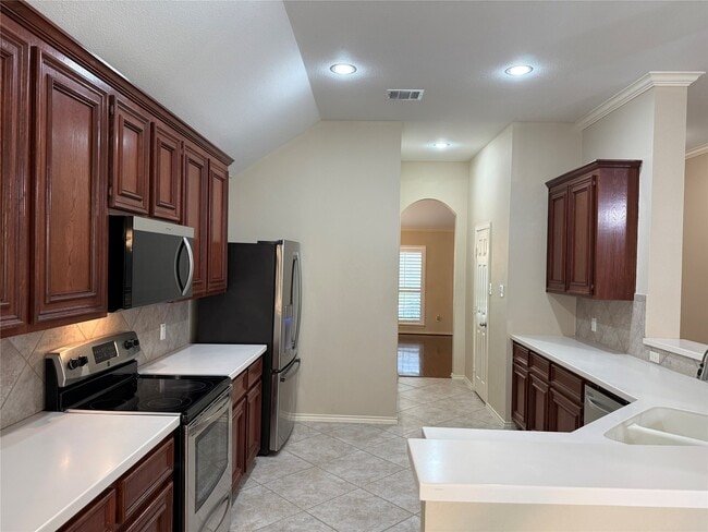 Building Photo - 6914 Sunflower Grove Dr