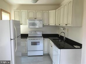 Photo - 600 Keefer Pl NW