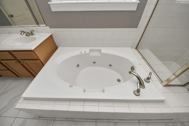 Photo - 4610 Plum Forest Rd