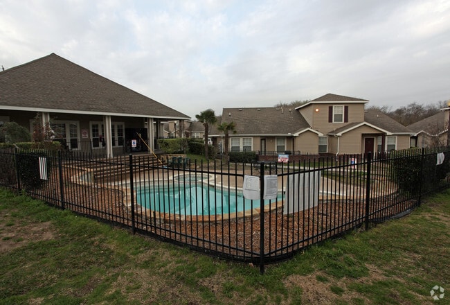 Photo - Creekside Terrace Apartments