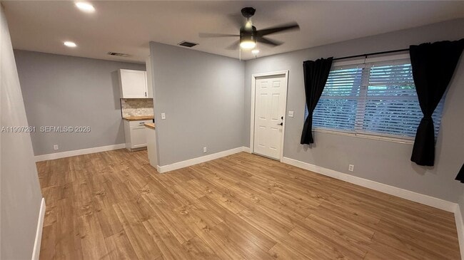 Photo - 1035 SW 30th St Unit 1