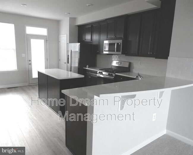 Photo - 1016 Trestle Dr