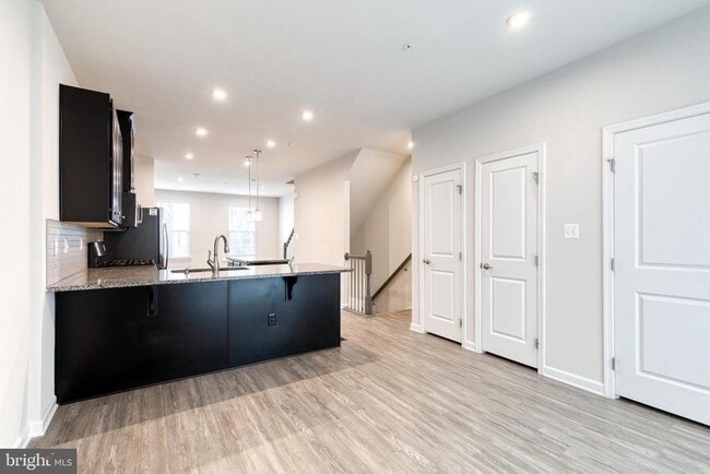 Photo - 1438 Strahorn Rd