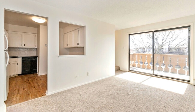 Photo - 19 Parkside Ct Unit 9