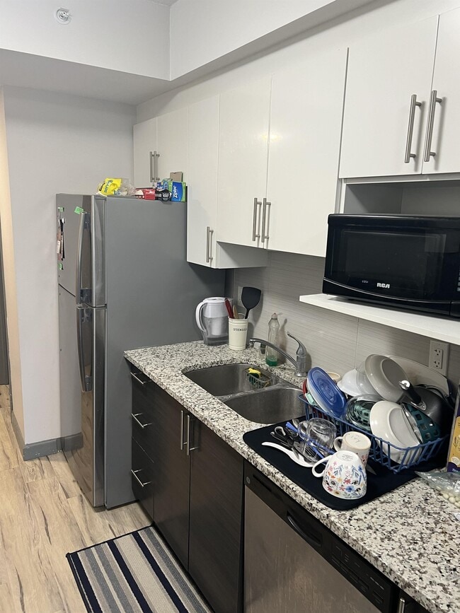 Photo - 258A-258A Sunview St