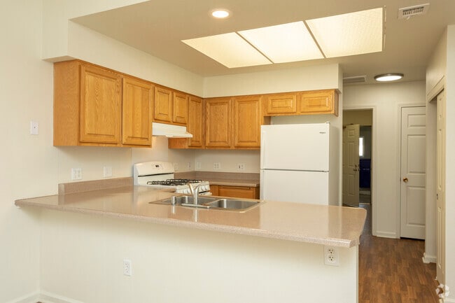 3BD, 2.5BA - Kitchen - Constellation Park - Military Housing