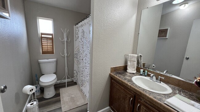 Photo - Beautiful Solar-Powered 3 Bedroom Home