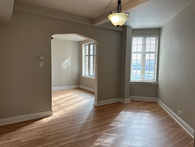 Photo - 1525 N Front St