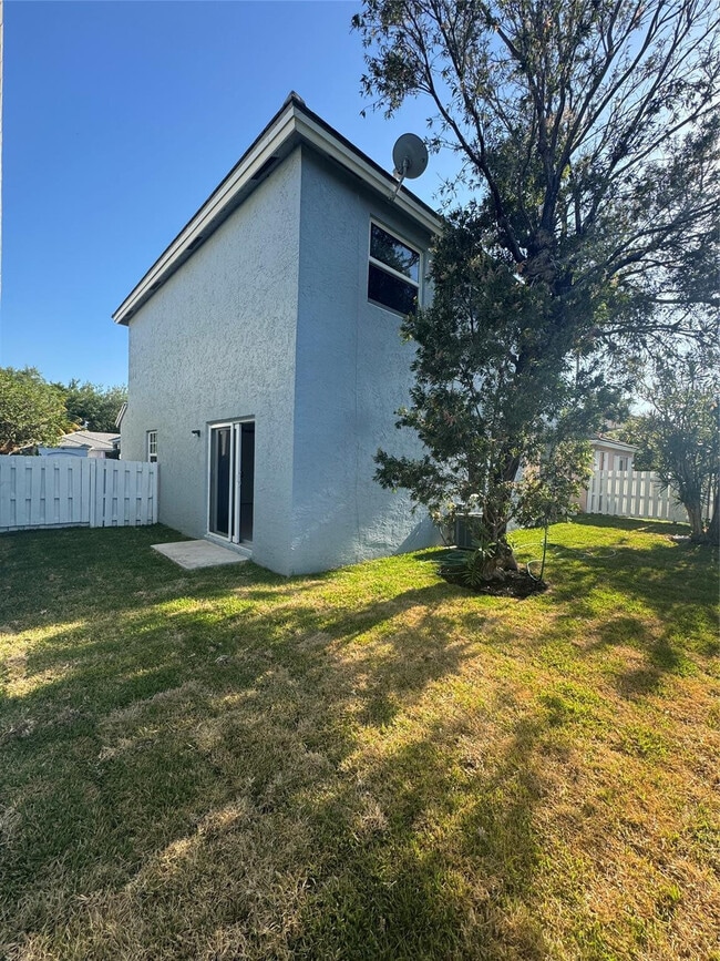 Photo - 9929 NW 9th Ct