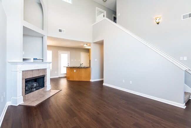 Photo - 9761 Dogwood Ct W