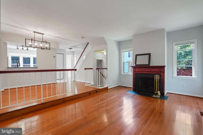 Photo - 8498 Laurel Oak Dr