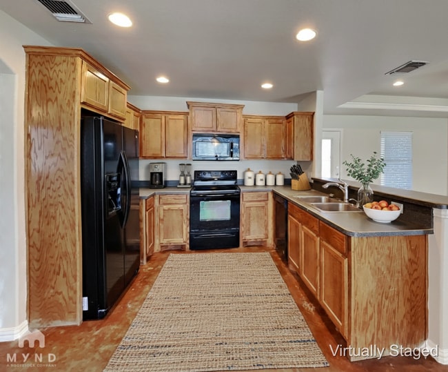 Photo - 112 Jolin Ln