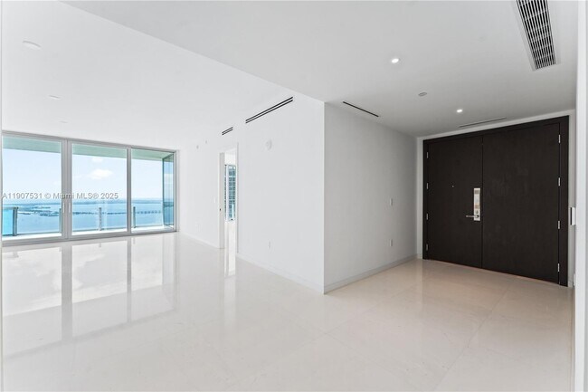 Photo - 300 Biscayne Blvd Way Unit 5003