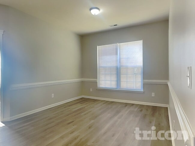 Photo - 16117 Long Talon Way